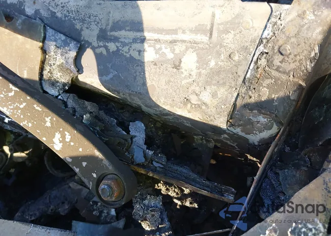 3C4NJDBN0RT107973: 40209602