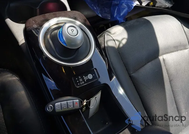 1N4AZ0CPXDC416067: 40209740