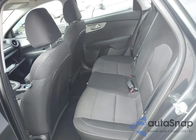 3KPF24ADXPE571185: 40210526