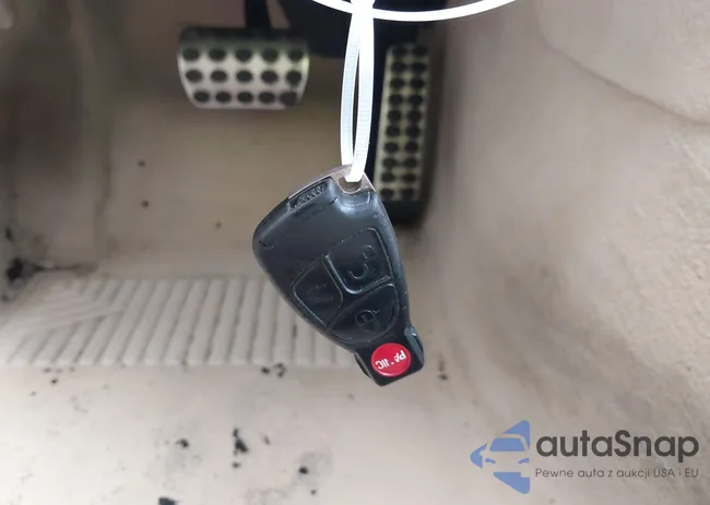 WDBTJ65J65F139941: 40211921