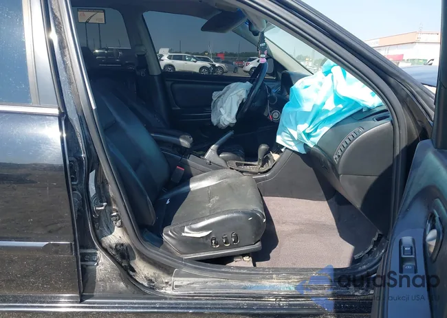 JN1DA31A33T402883: 40213028