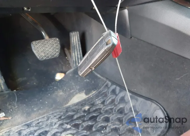 WBAPH7C59BE678224: 40214771