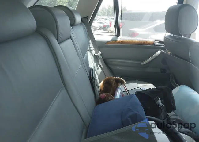 5UXFA53512LP53015: 40215698