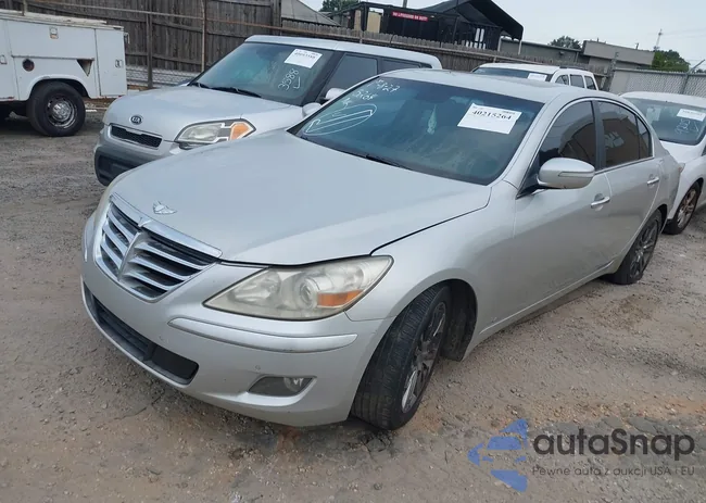 KMHGC4DF0BU139712: 40215264