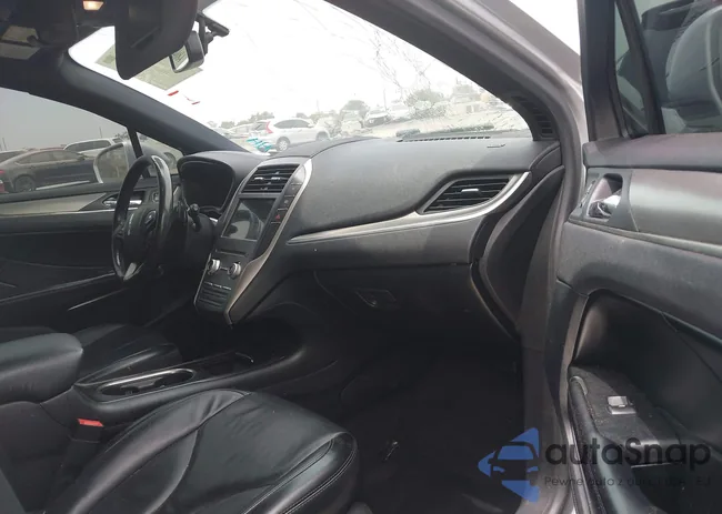 5LMCJ2C93HUL69352: 40215907