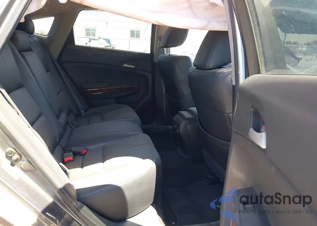 5J6TF2H5XAL008897: 40216002