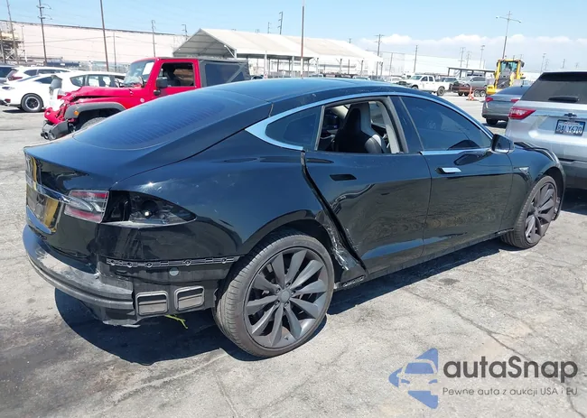 5YJSA1DG8DFP03663: 40217866