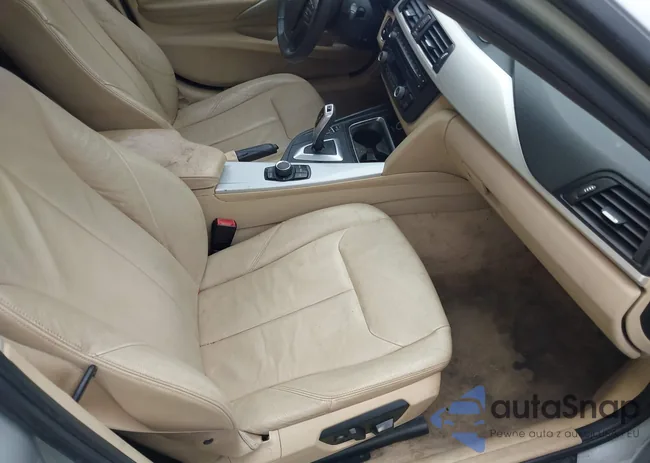 WBA3A5G5XDNP26043: 40218902