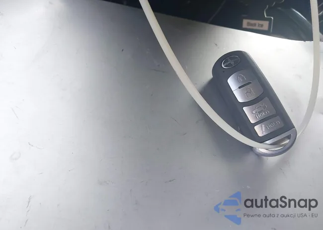 3MYDLBZV9GY102241: 40225763