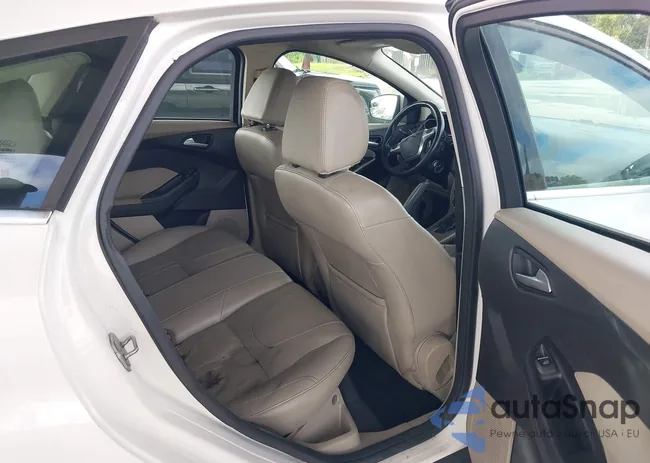 1FAHP3M2XCL390254: 40228048