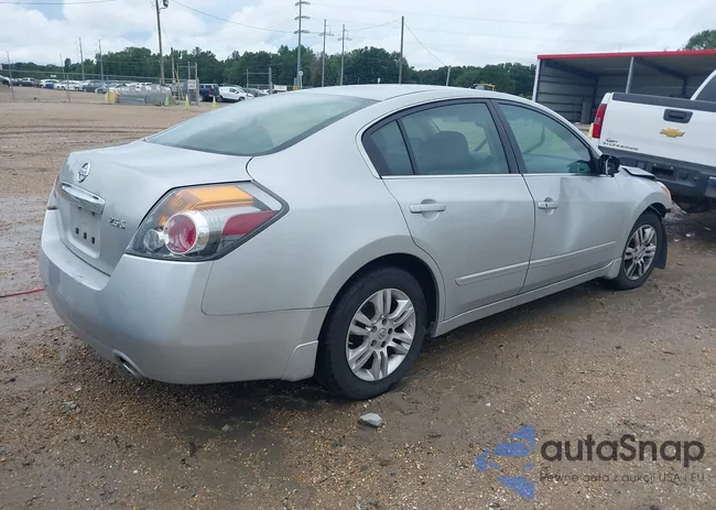 1N4AL2AP9CN511609: 40229483