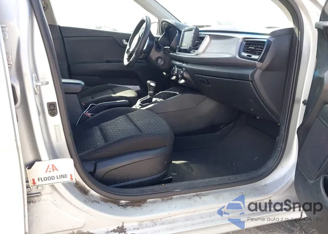 3KPA24AD2LE285075: 40229527