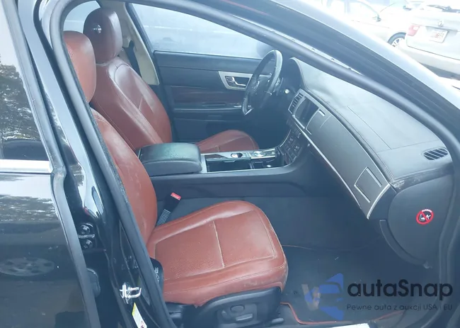 SAJWA0GB0BLR89385: 40229061