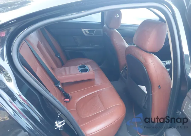 SAJWA0GB0BLR89385: 40229061