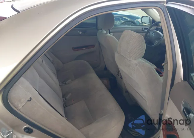 4T1BE32KX2U575773: 40231739