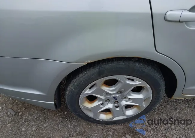 3FAHP0HA2AR413850: 40232380