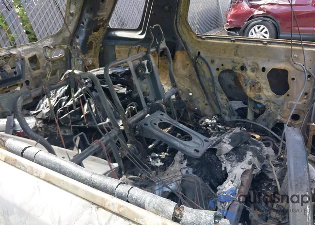 2GKFLXE37F6288424: 40232594