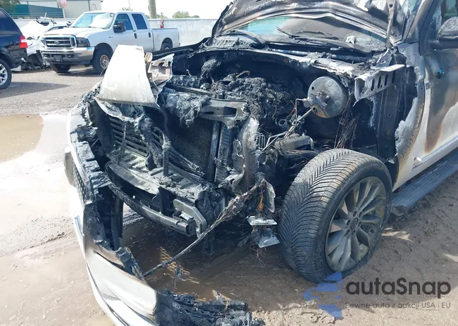 5LMJJ3HT7KEL12946: 40233628