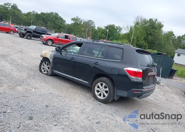 5TDBK3EH8BS064368: 40232979