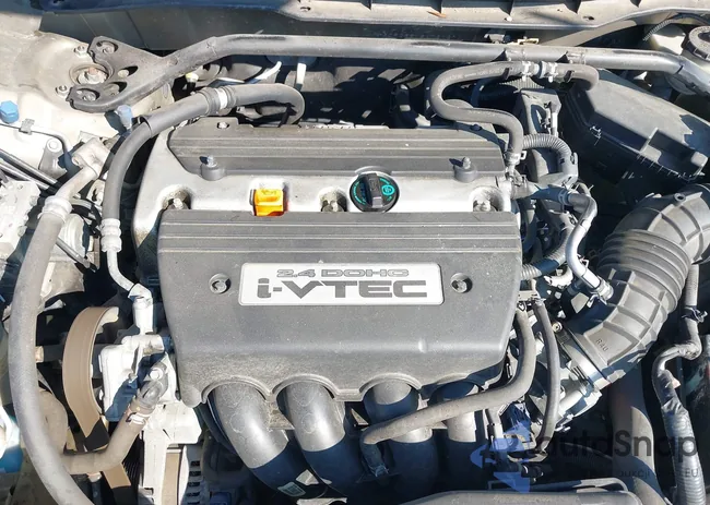 1HGCP26818A021271: 40233057