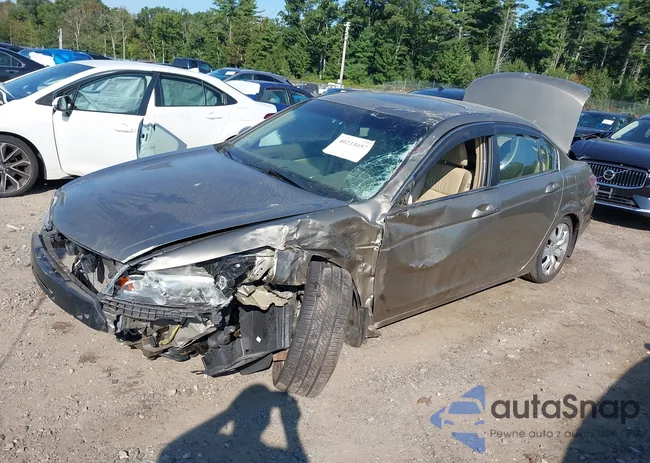 1HGCP26818A021271: 40233057