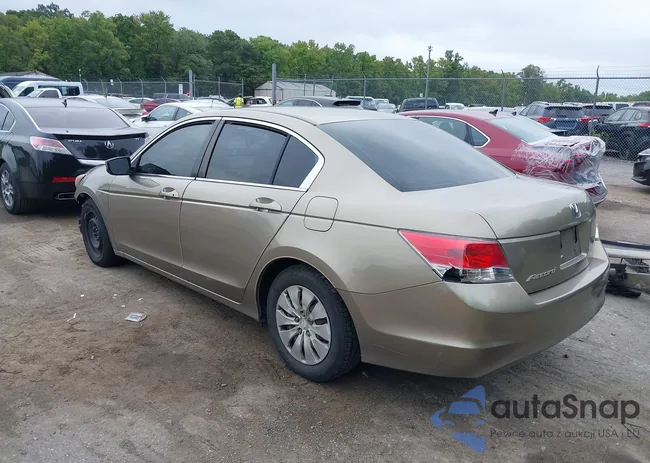 1HGCP263X9A182403: 40234288