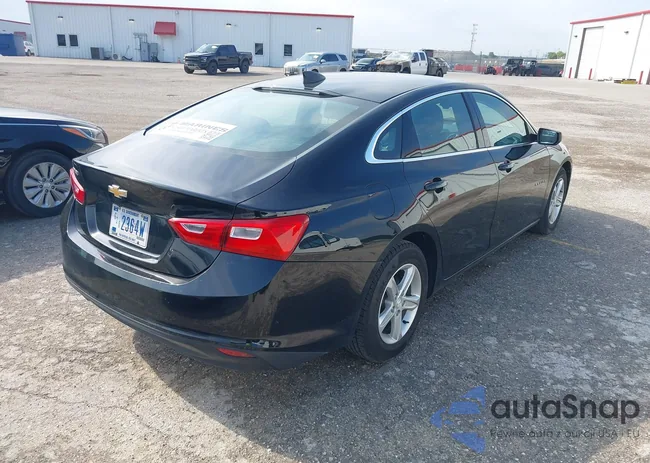 1G1ZC5ST7LF000302: 40235071