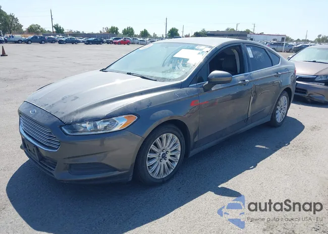 3FA6P0UU4FR245739: 40236583