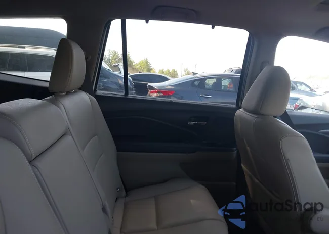 5FNYF5H59MB011651: 40236775