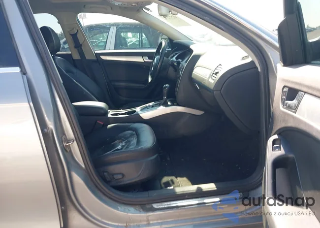 WAUSF78K69N024421: 40237236