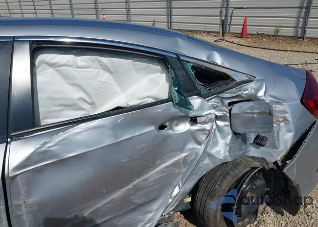 19XFC2F53HE027261: 40237584