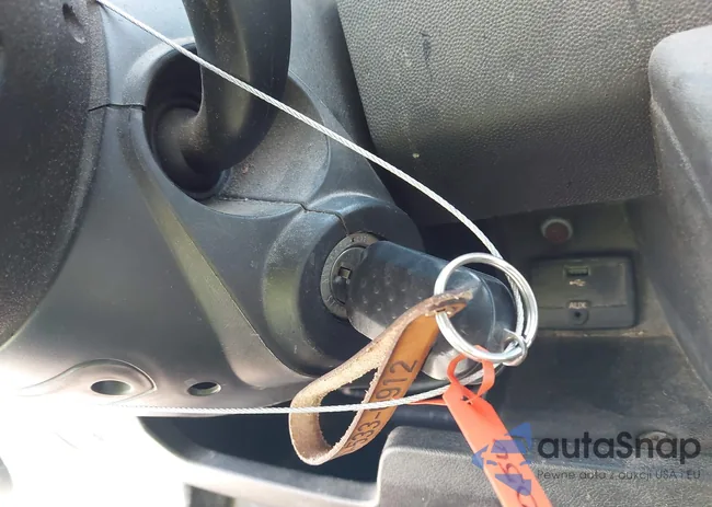 3C6TRVBG7HE543950: 40237640