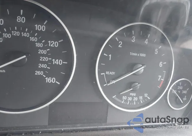 WBA3B1G56FNT03520: 40239919