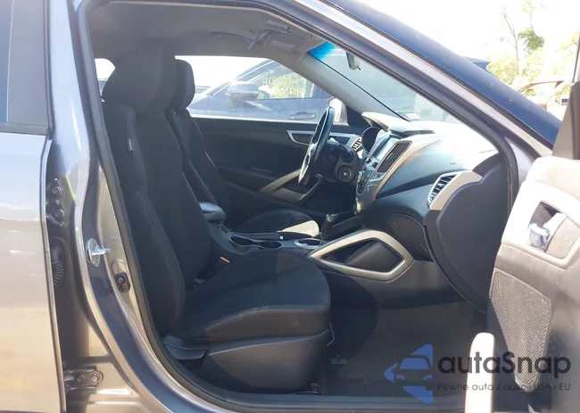 KMHTC6AD3HU305095: 40241475