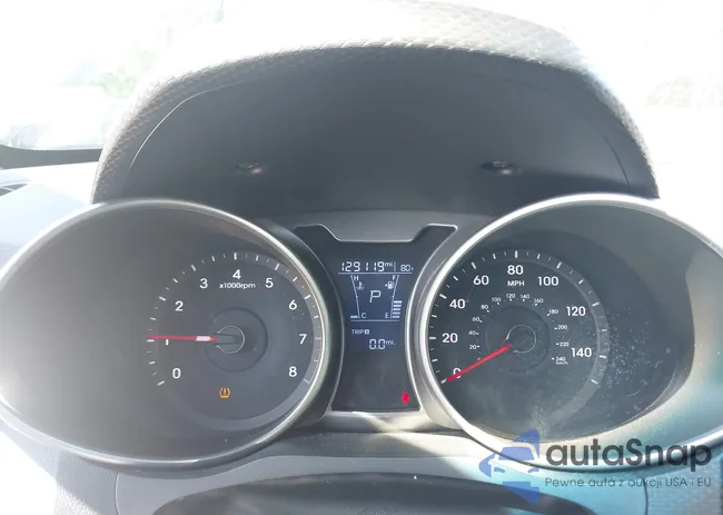 KMHTC6AD3HU305095: 40241475