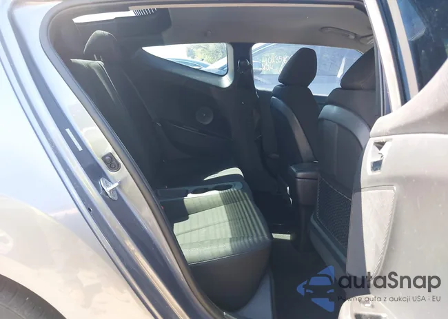 KMHTC6AD3HU305095: 40241475