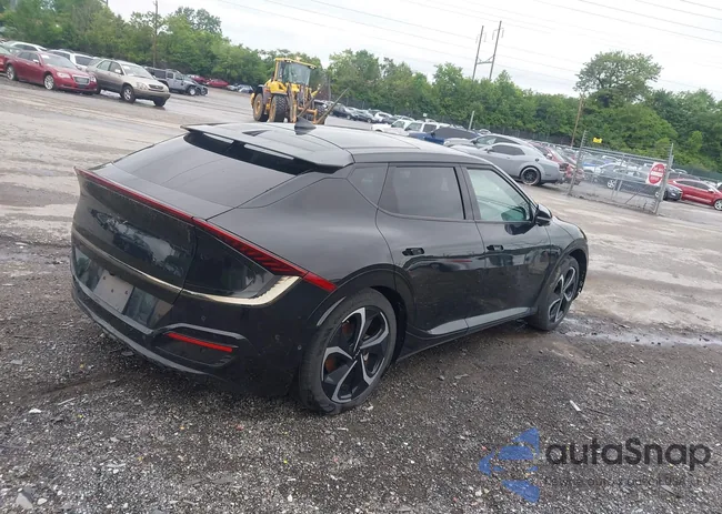 KNDC4DLC3N5041361: 40243363