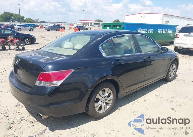 1HGCP26488A117458: 40243826