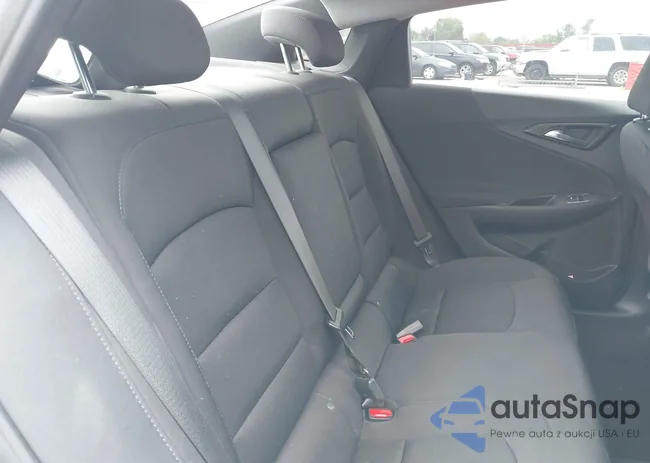 1G1ZD5ST8MF073872: 40245586