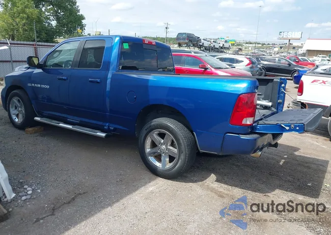 1D7RB1GT8BS584216: 40244871