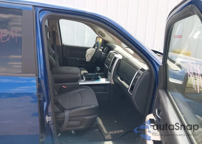 1D7RB1GT8BS584216: 40244871