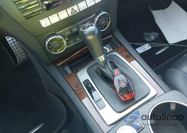 WDDGJ5HB9CF821166: 40245041