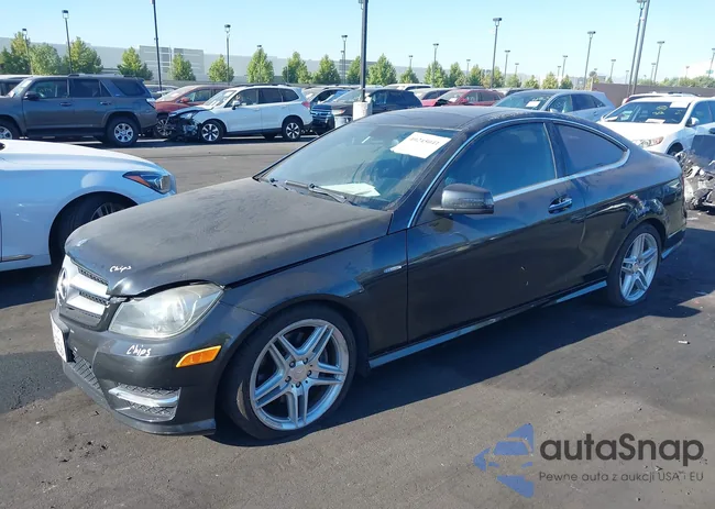 WDDGJ5HB9CF821166: 40245041