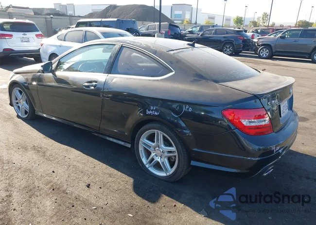 WDDGJ5HB9CF821166: 40245041