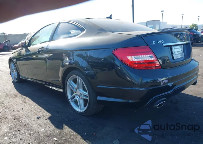 WDDGJ5HB9CF821166: 40245041