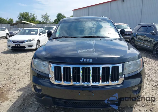 1C4RJEAG9CC320840: 40246357