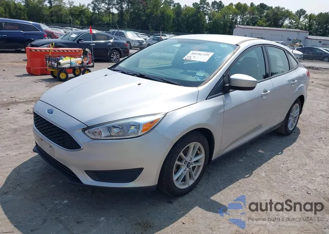 1FADP3F21JL202441: 40246729