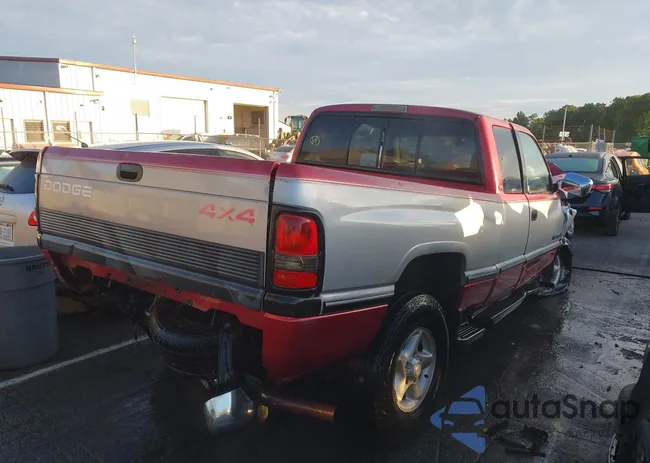 1B7HF13Y2VJ610914: 40249747