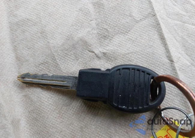 1C6RR7KT5ES275301: 40250411