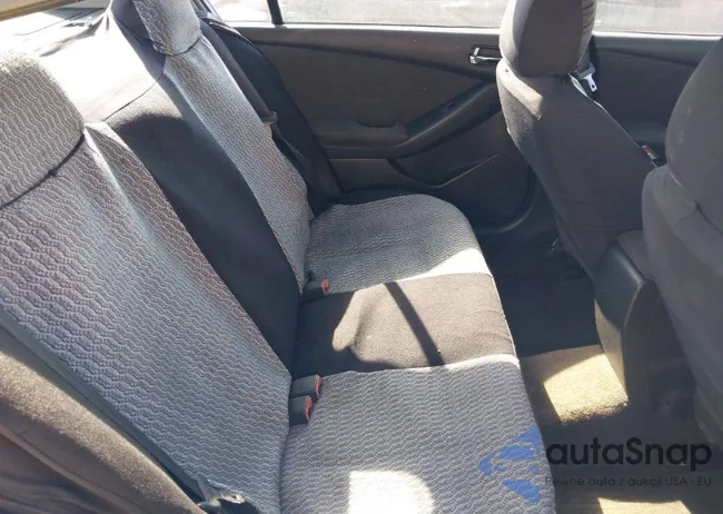 1N4AL2APXCN519122: 40250429